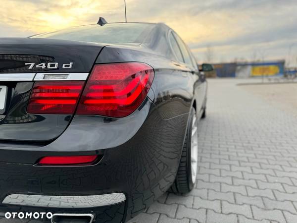 BMW Seria 7 740d xDrive - 27