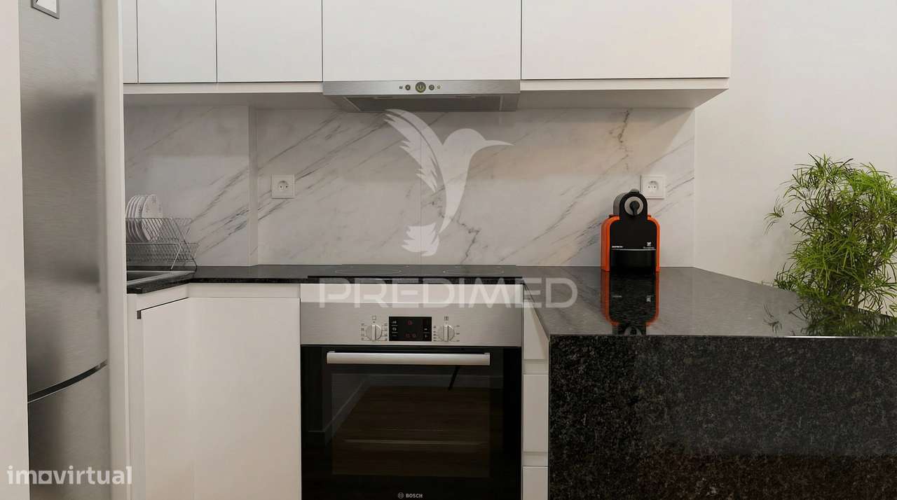 Apartamento T0 Remodelado com vista mar - Grande imagem: 4/13