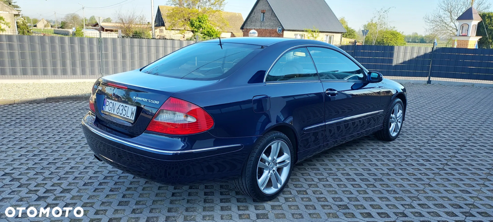 Mercedes-Benz CLK - 6