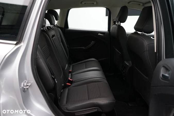 Ford Kuga 2.0 TDCi 4WD Titanium - 22