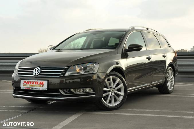 Volkswagen Passat - 1