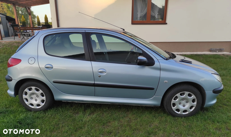 Peugeot 206 1.4 XT - 3