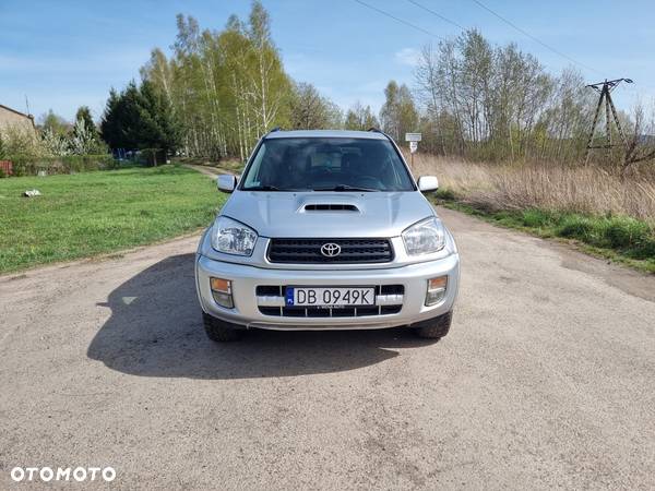 Toyota RAV4 2.0 D-4D 4x4 - 2