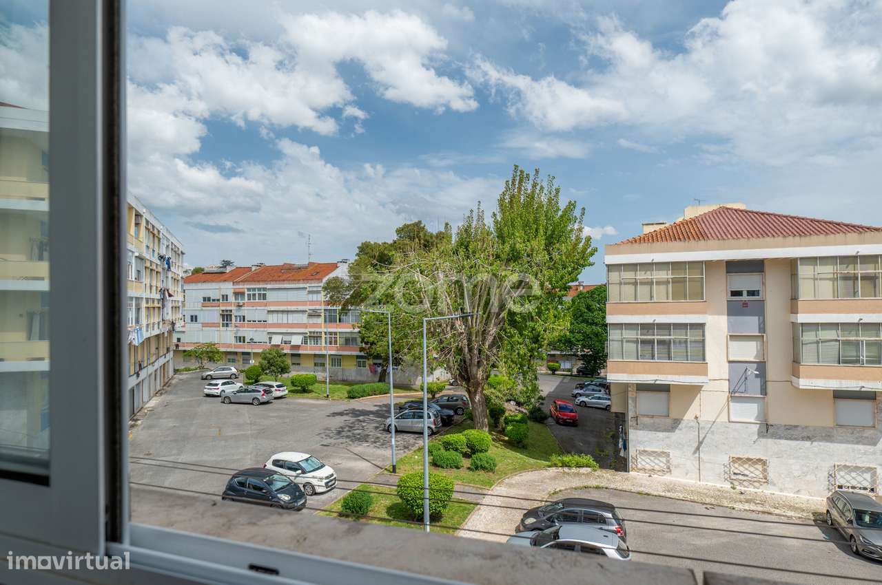 Apartamento T2 à venda em Queluz-35
