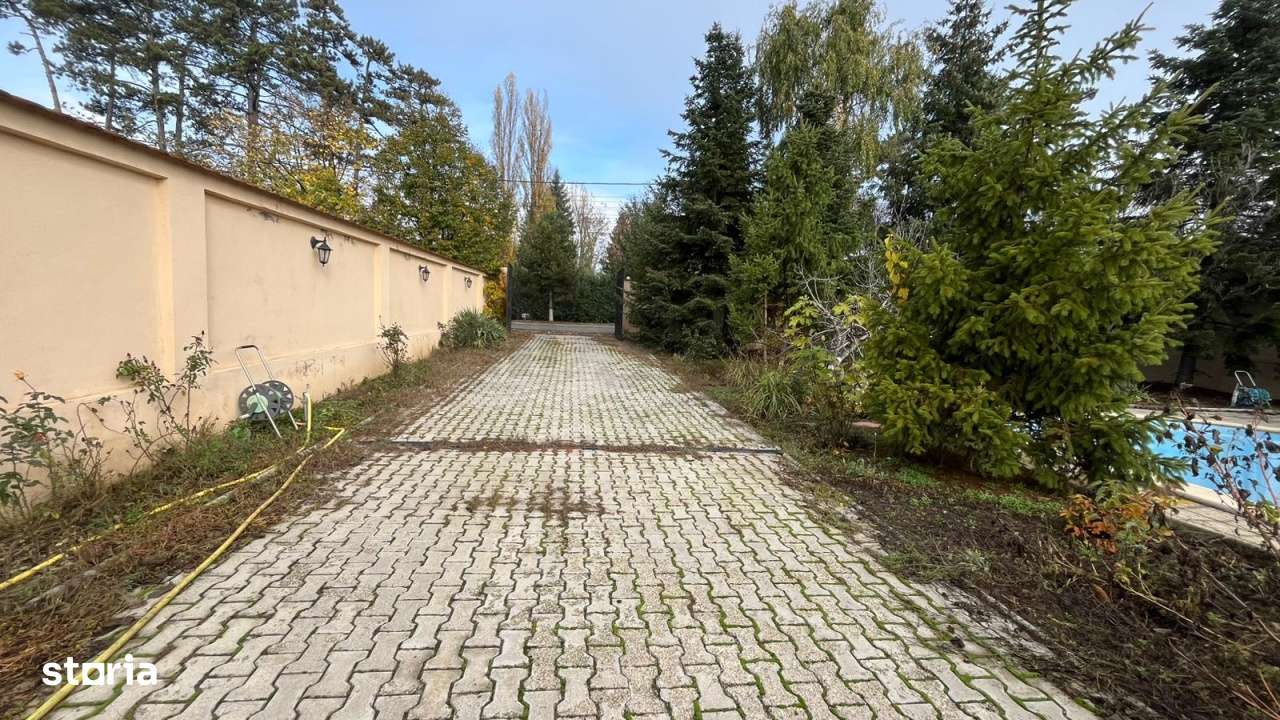 Vila deosebita cu piscina si teren generos Buftea zona exclusivista - Imagine principală: 3/15