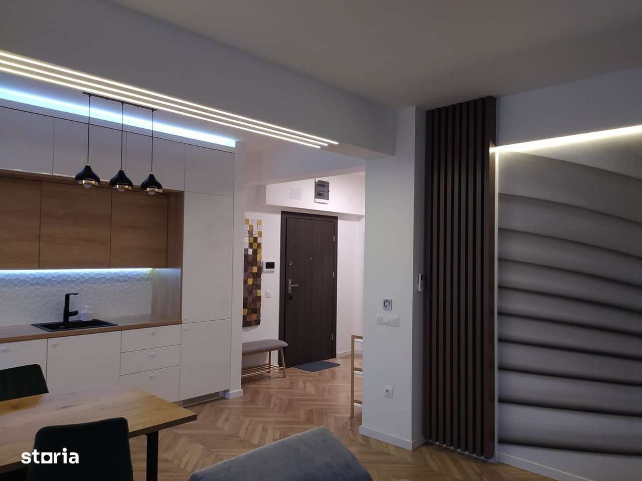 Ultracentral - Inchiriere apartament 2 camere - str. Arany Janos - Imagine principală: 2/12