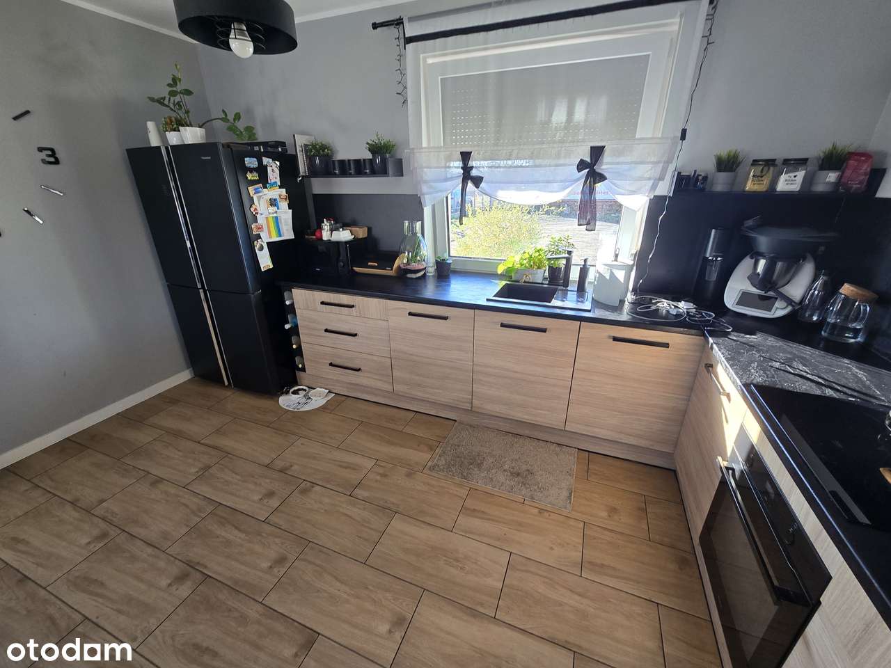 Budynek mieszklany na sprzedaż-5