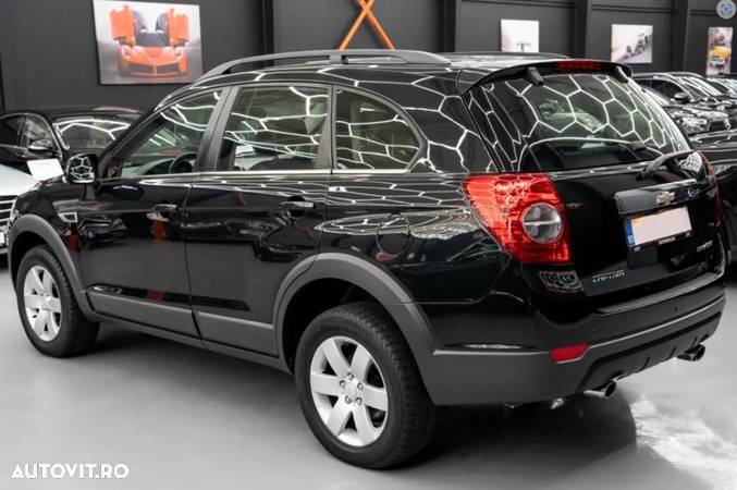 Chevrolet Captiva 2.2D AWD 7 locuri LTZ black leather - 5