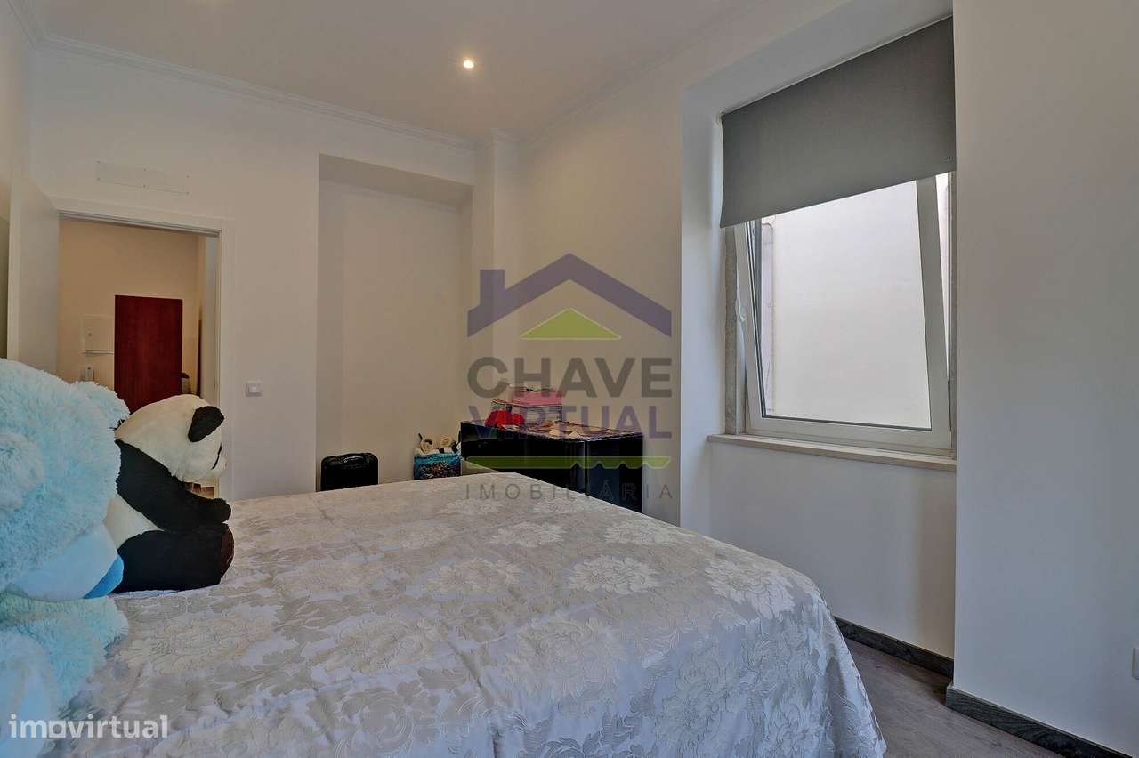 Apartamento T3 com Terraço Amplo - Centro Bombarral-9