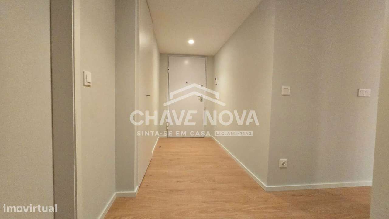 Apartamento T3 Novo Último Piso c/ Lugar de Garagem em Canidelo-9