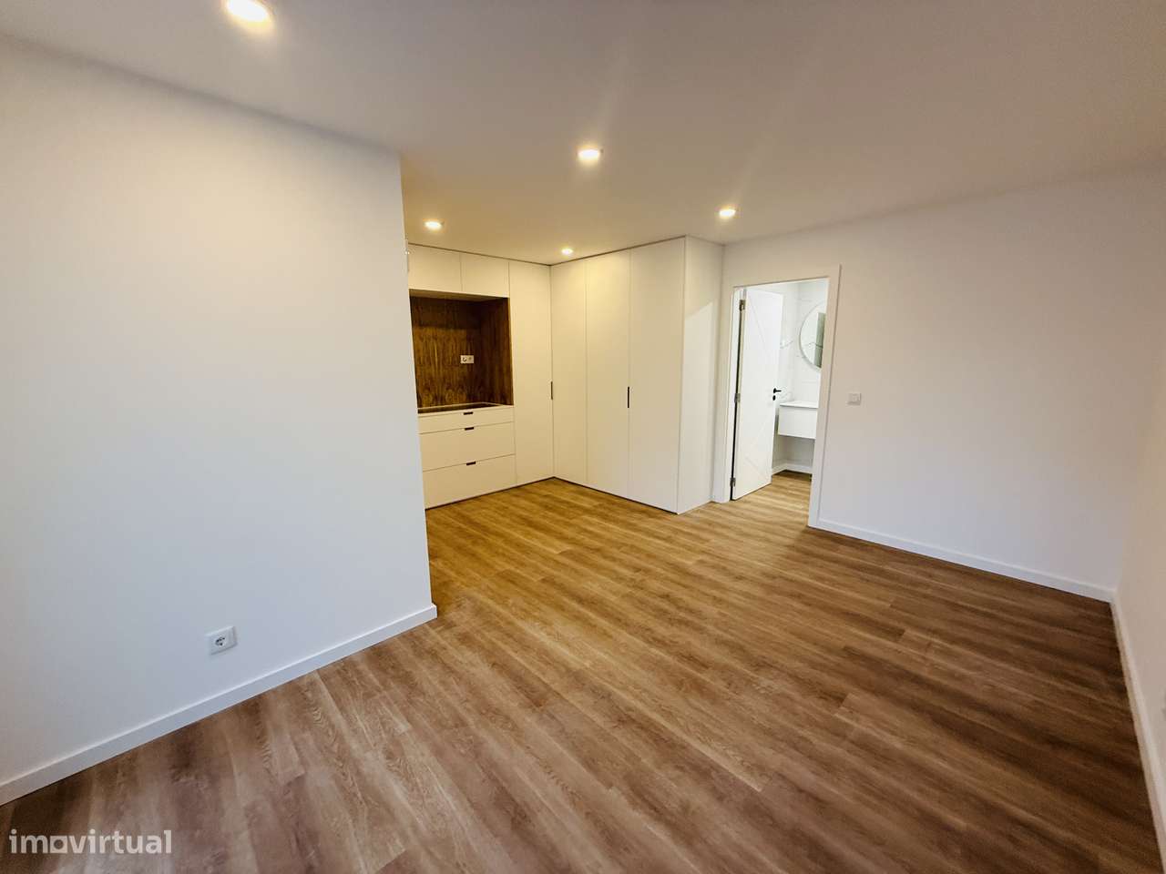 Moradia T4 térrea Fernão Ferro Pinhal do General-21