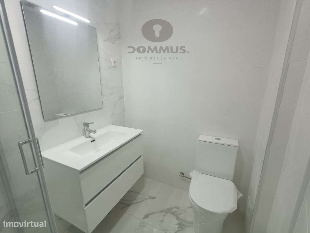 Apartamento T1 na Amadora Totalmente Remodelado-12
