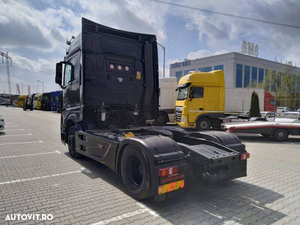 Mercedes-Benz Actros - 6