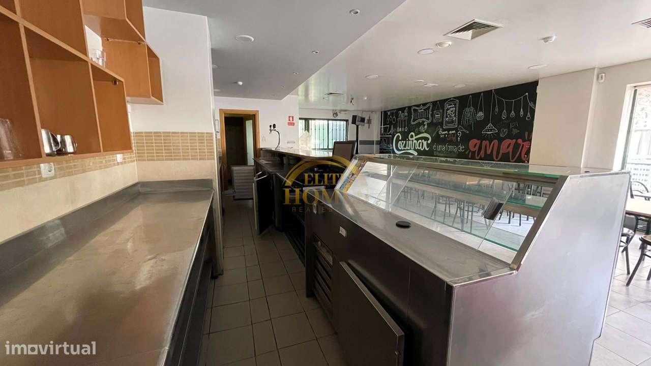 Espaço Comercial em Algés.-7
