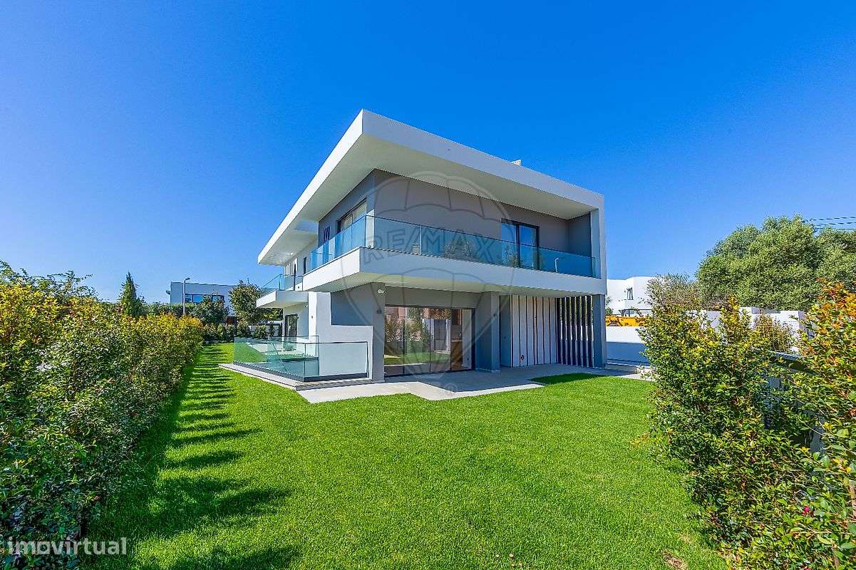 Moradia T5 para venda-0