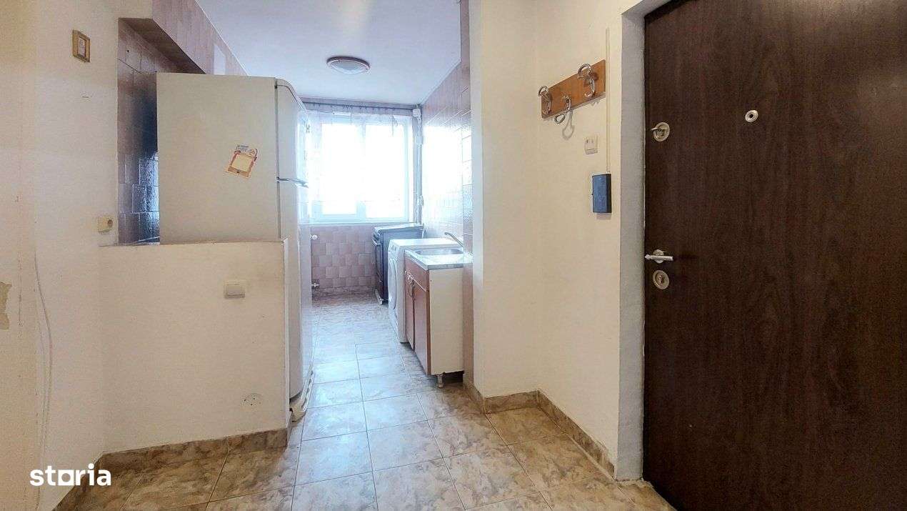 2 cam. langa Park Lake – bloc solid, perfect de amenajat, COMISION 0-7