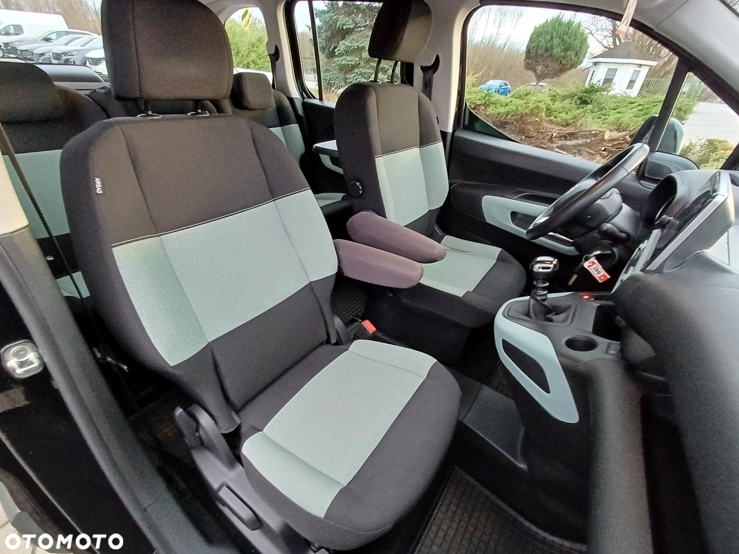 Citroën Berlingo M 1.2 PureTech Feel S&S - 16