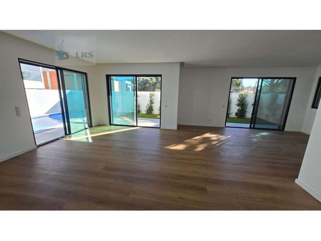 Murches, lindos acabamentos, moradia isolada com 3 suites e 1 quatr...-14