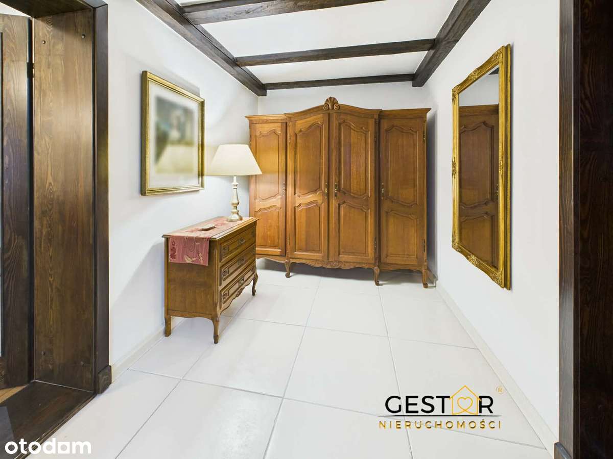 Dom z pięknym ogrodem i stawem_działka 5 739 m²_taras_pompa ciepła-6