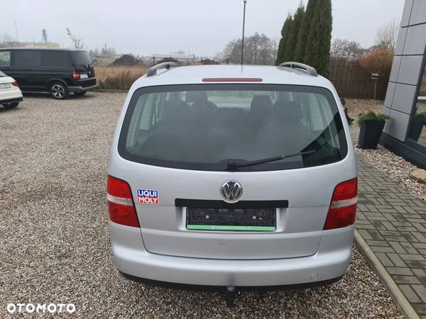 Volkswagen Touran 1.6 Basis - 15