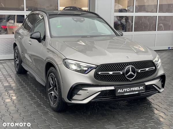 Mercedes-Benz GLC - 4