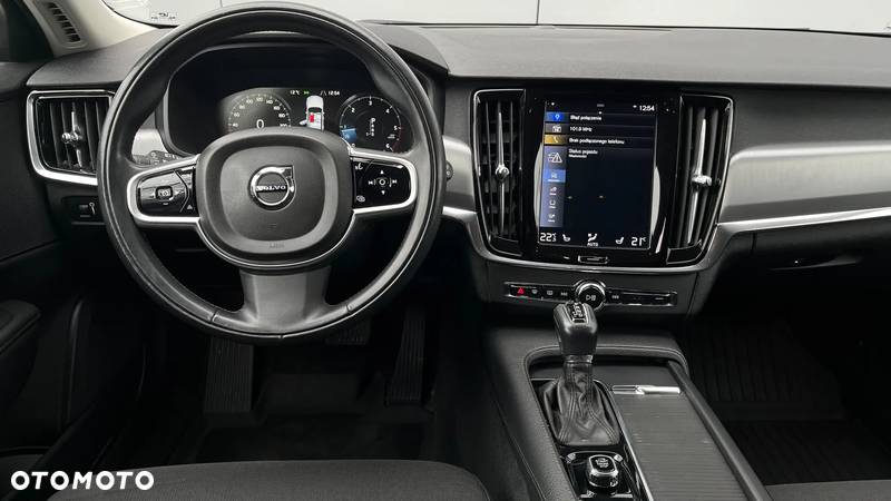 Volvo V90 D3 AWD Momentum - 32