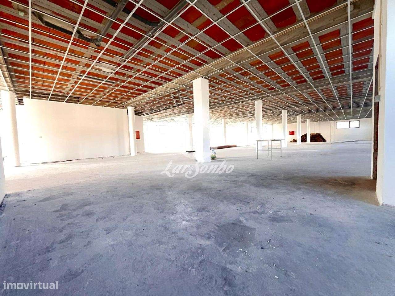 Armazém em  Barcelos - Grande imagem: 4/25