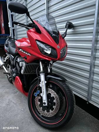 Yamaha FZS - 14