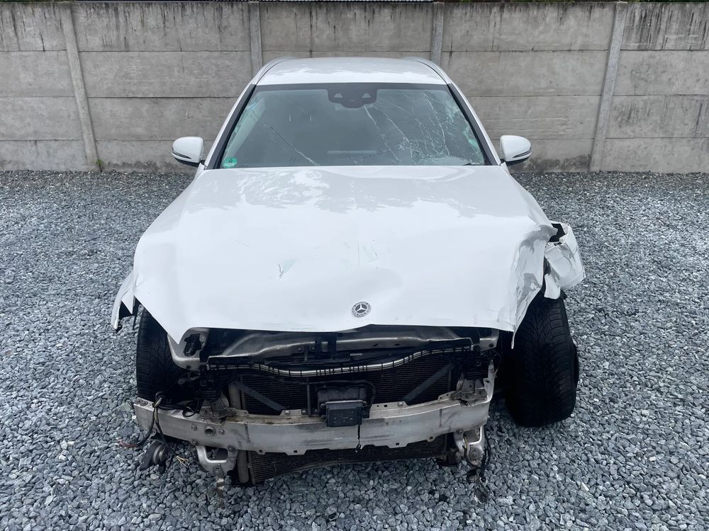 Mercedes-Benz C W205 (2014-2021) 300 d 4Matic 9G-TRONIC Avantgarde 2019