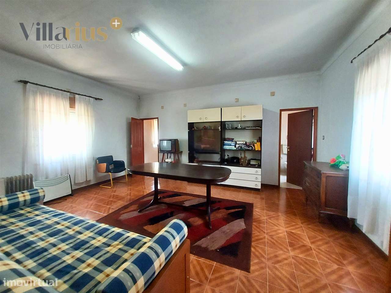 Moradia T3+1 à Venda em Tomar – Espaço e Natureza-14