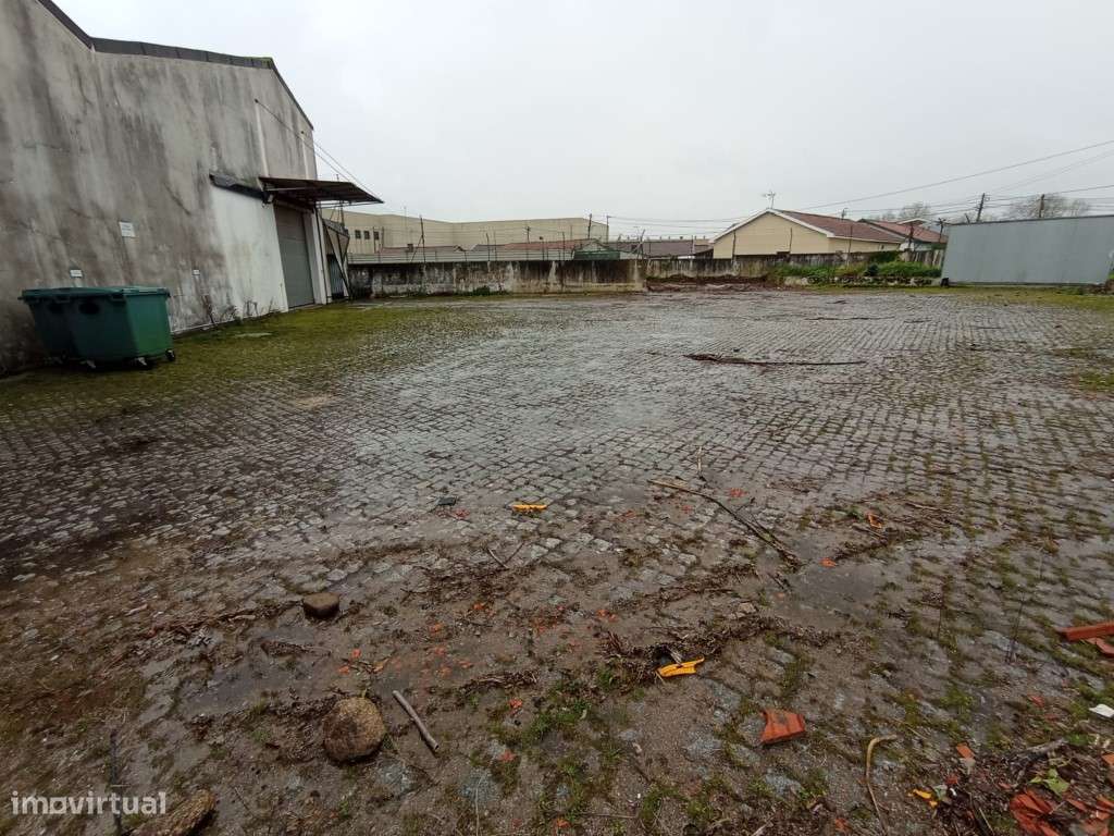 Armazém Industrial com poço - 2.400 m² - Grande imagem: 5/23