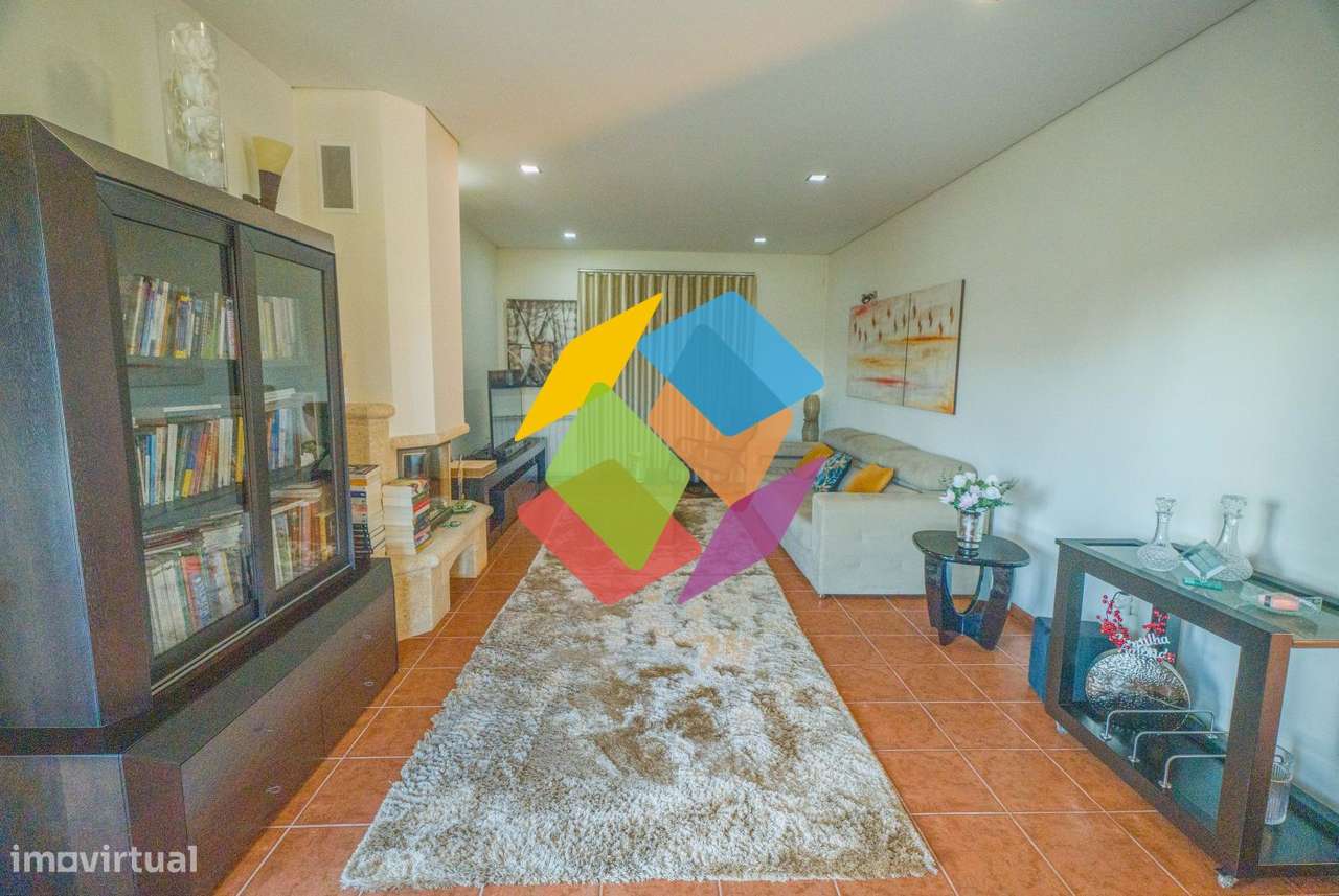 Moradia T4 à venda em Arada - Ovar-10