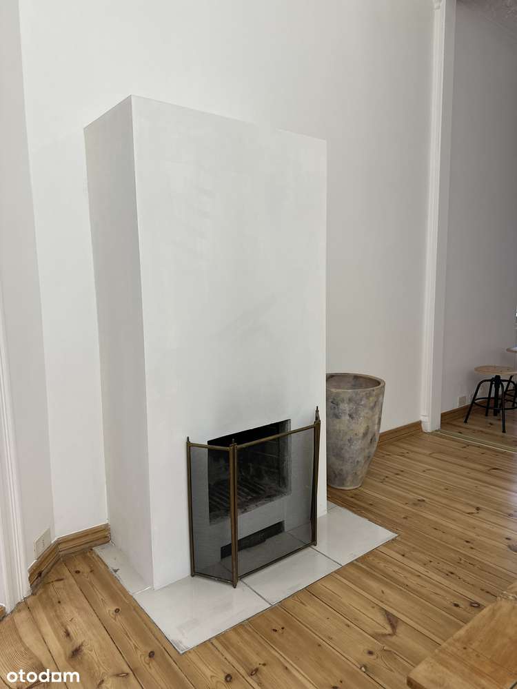 Ładne mieszkanie w kamienicy - wszędzie blisko!-9