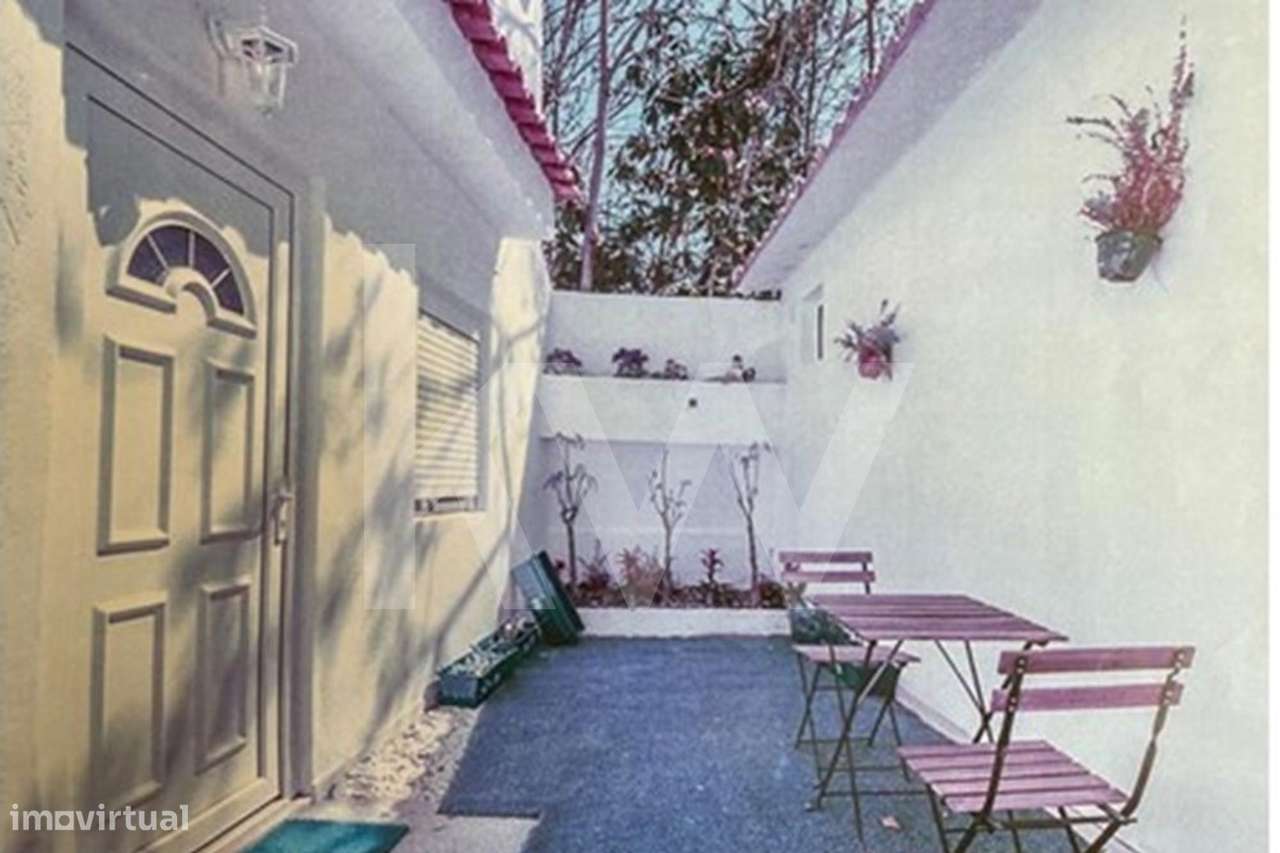 Pátio com 5 apartamentos com arrendamentos anuais em Campolide/Lisboa. - Grande imagem: 5/11