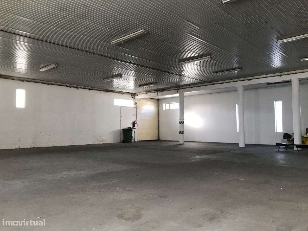 Armazém 300 m2 - Grande imagem: 5/5