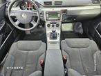 Volkswagen Passat 1.9 TDI Sportline - 10