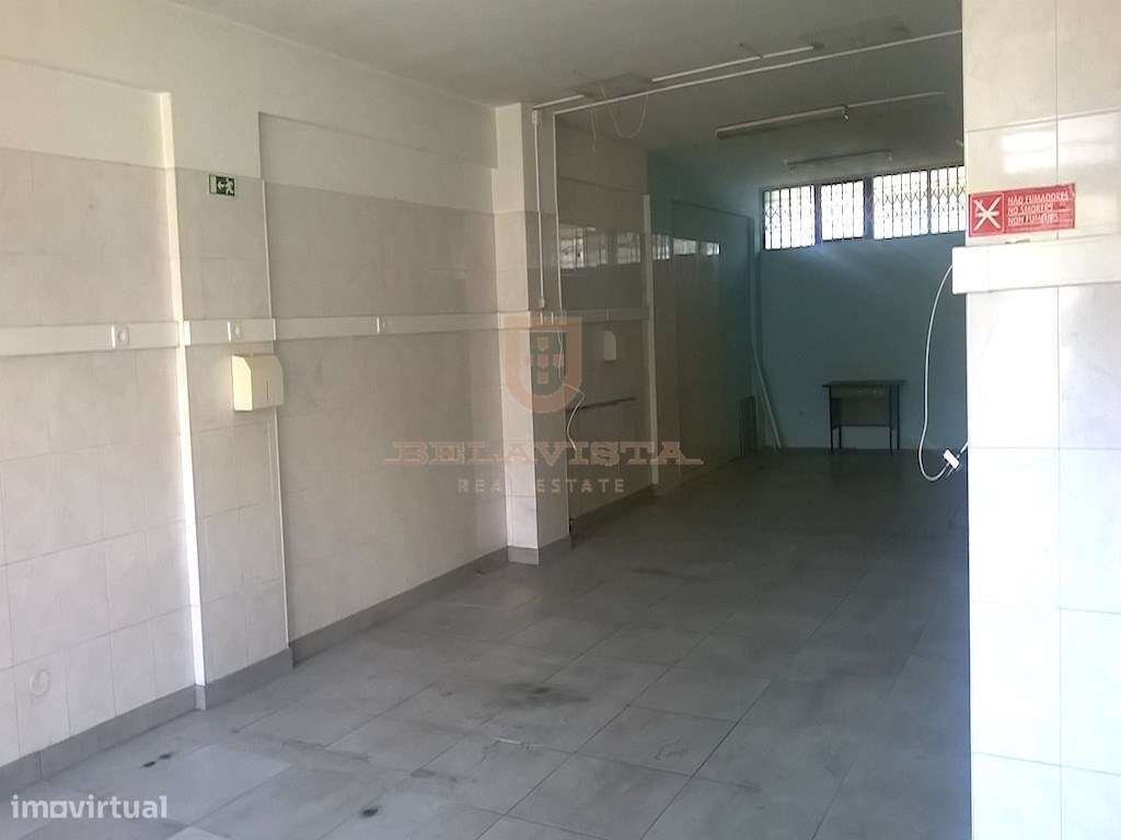 Loja em frente ao Colégio Luso Francês - a rentabilizar - Grande imagem: 5/5