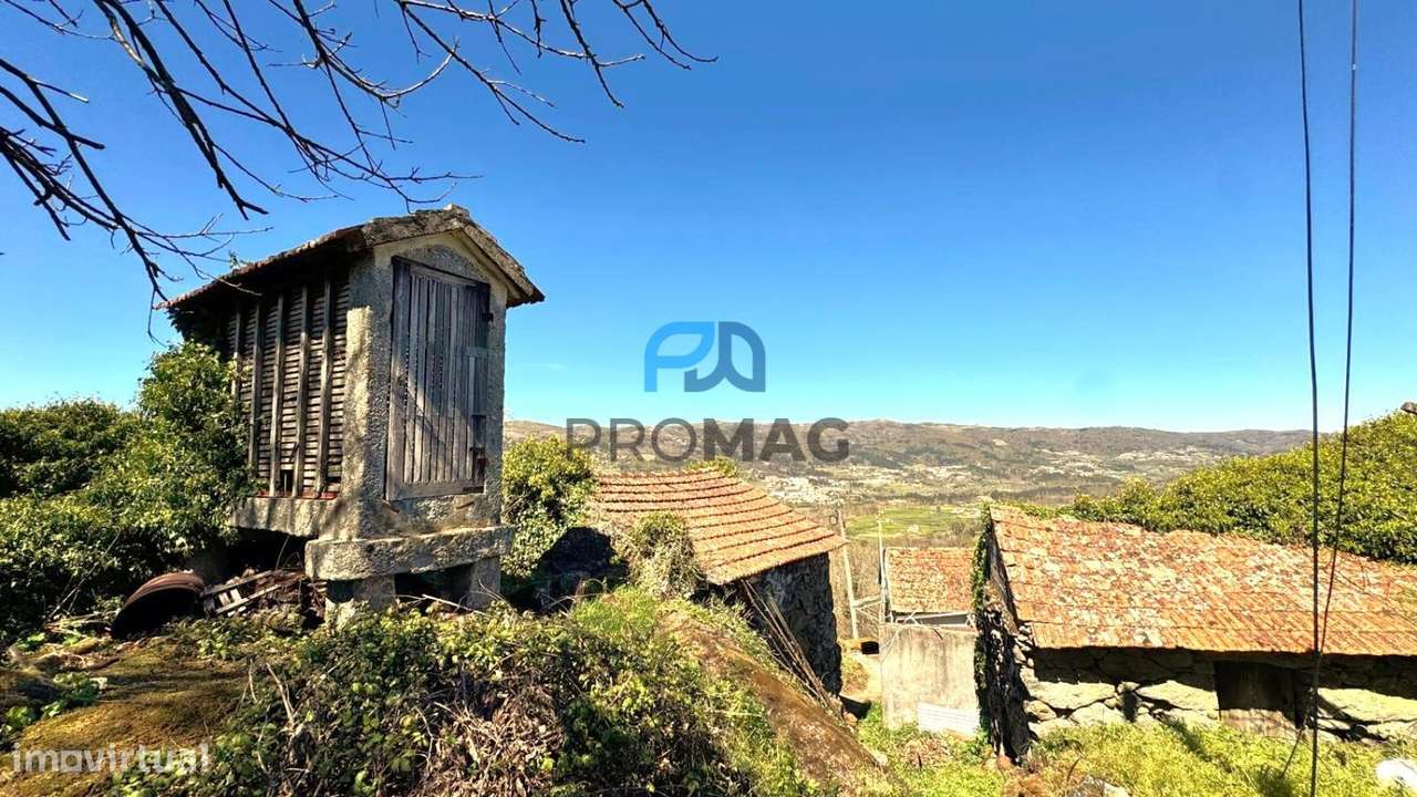 Oportunidade Única: Conjunto 3 Moradias em Granito Vistas Panorâmicas-34