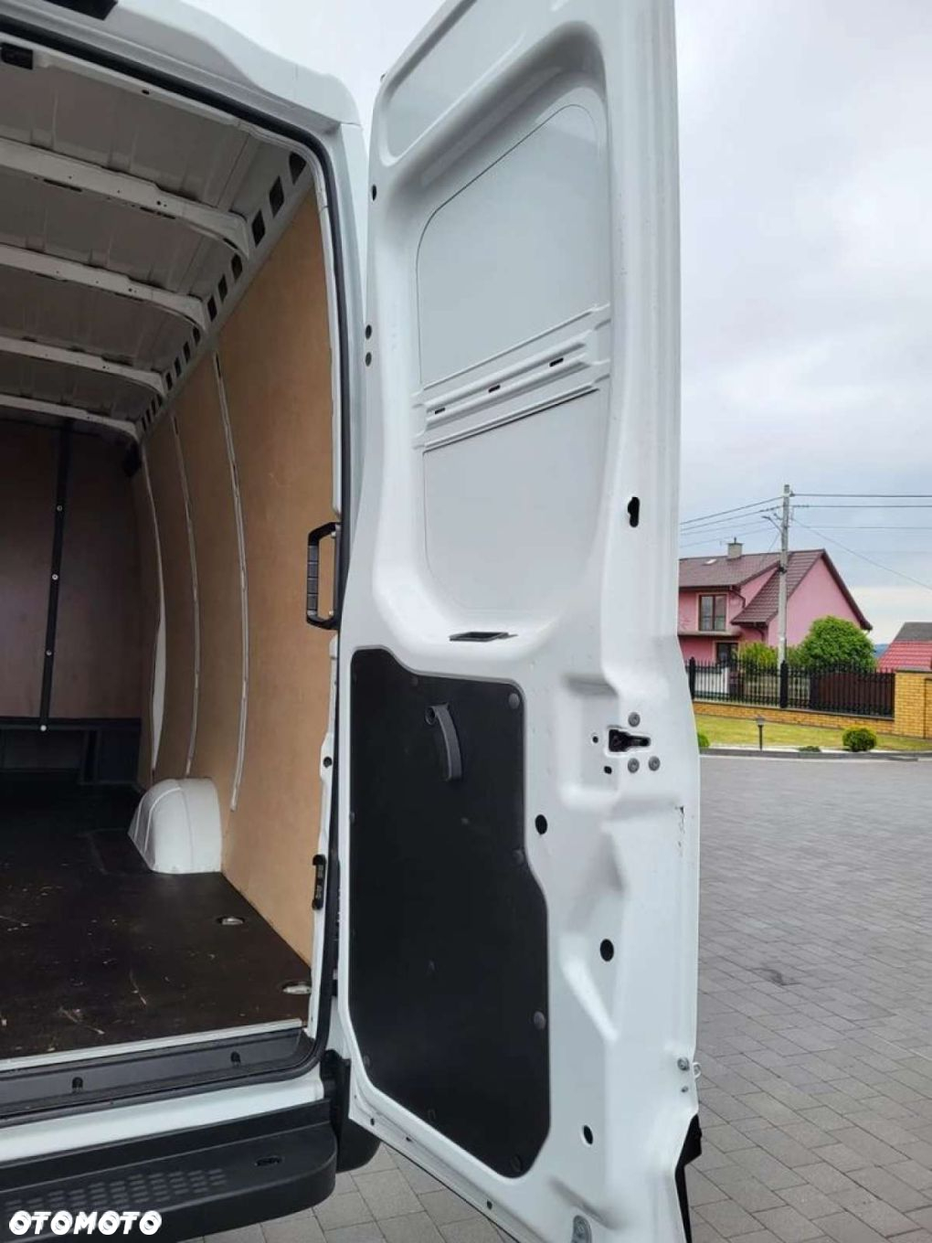 Iveco Daily Max 7 -osobowe - 33