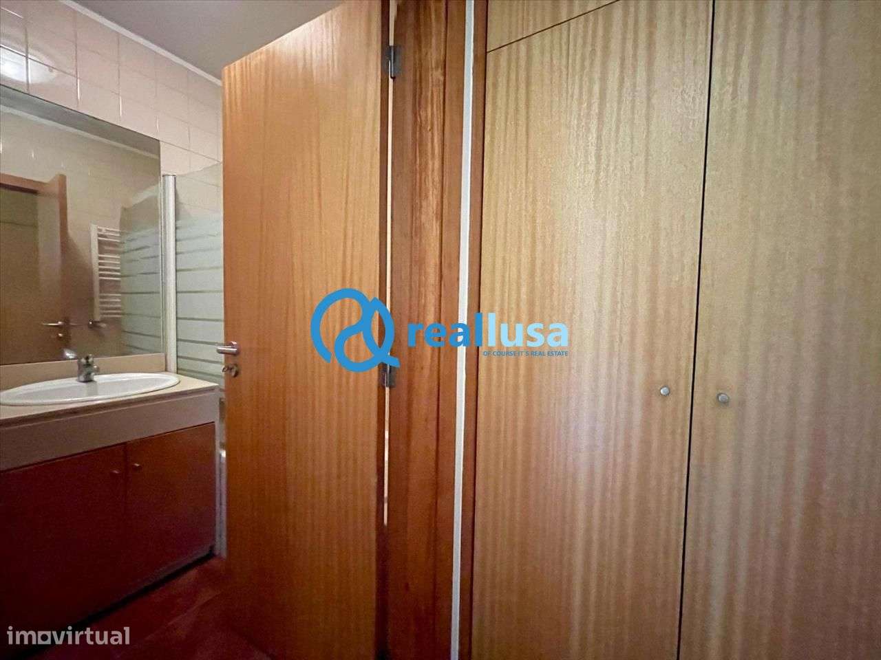 Apartamento T4 c/ garagem Leça do Balio Matosinhos-10