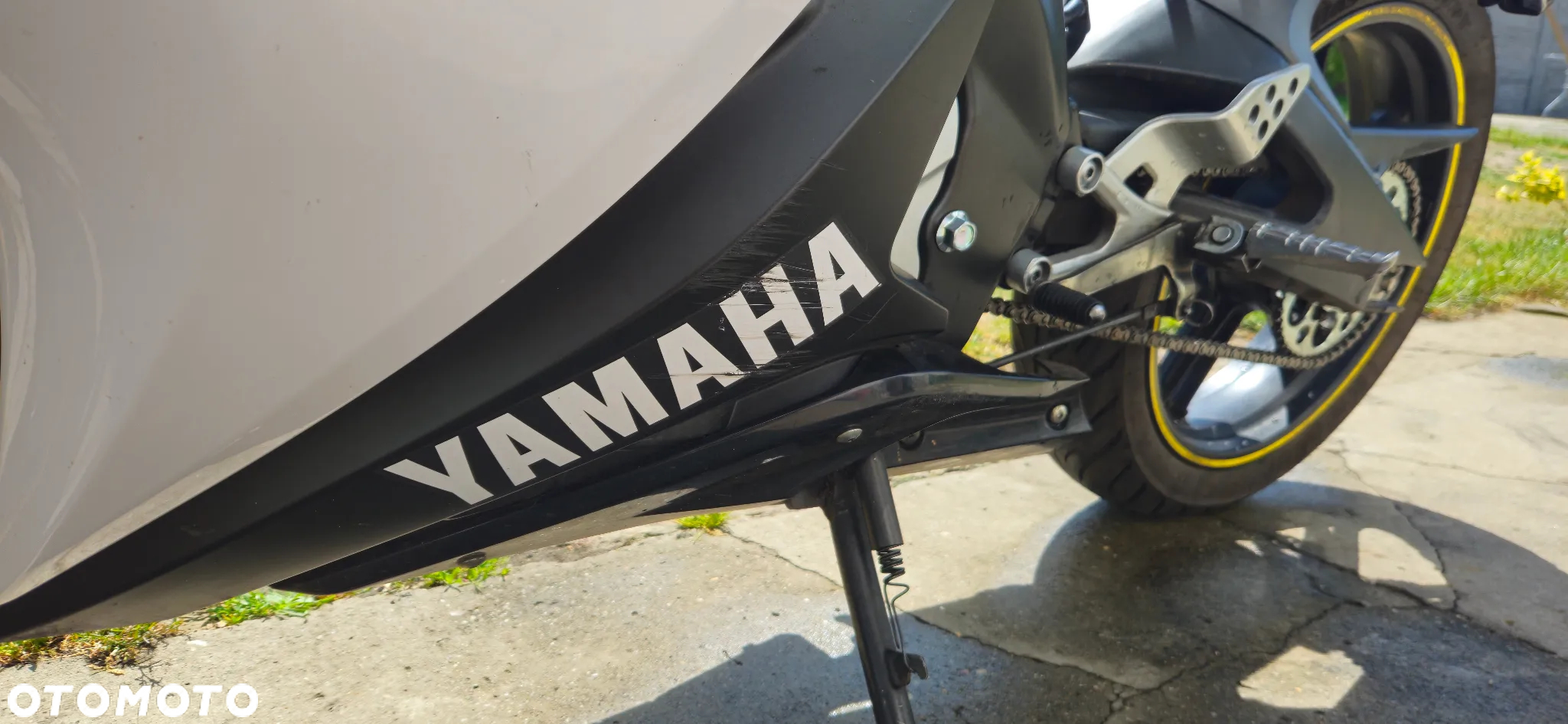Yamaha YZF - 2