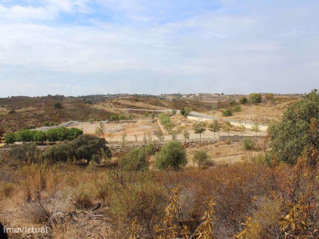 FARO - Castro Marim - Terreno localizado junto à estada principal - Grande imagem: 2/18