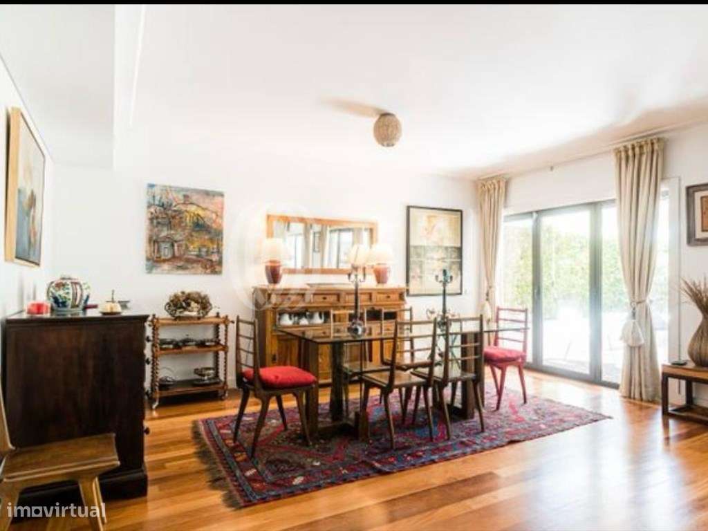 Apartamento T3 em condomínio com piscina na Lapa, Lisboa - Grande imagem: 4/16