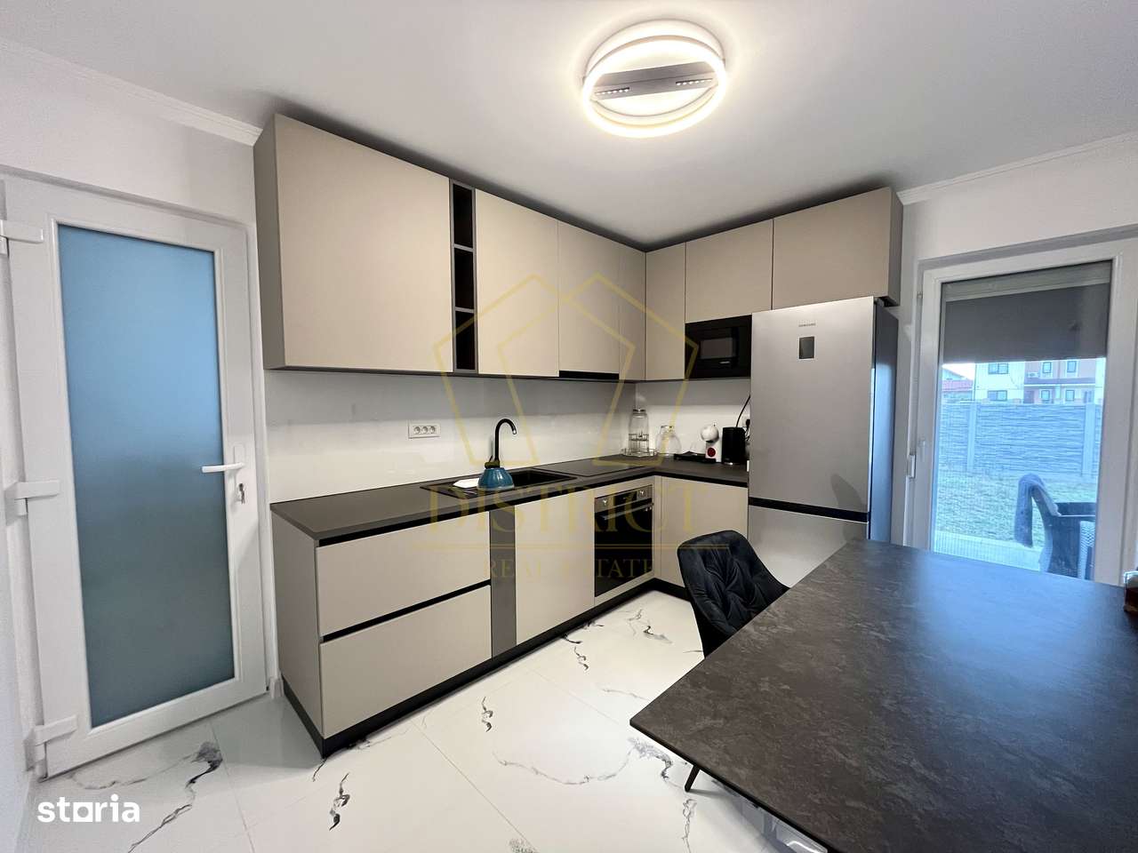 Duplex deosebit cu 5 camere despartit prin camera tehnica | Mosnita No - Imagine principală: 4/15