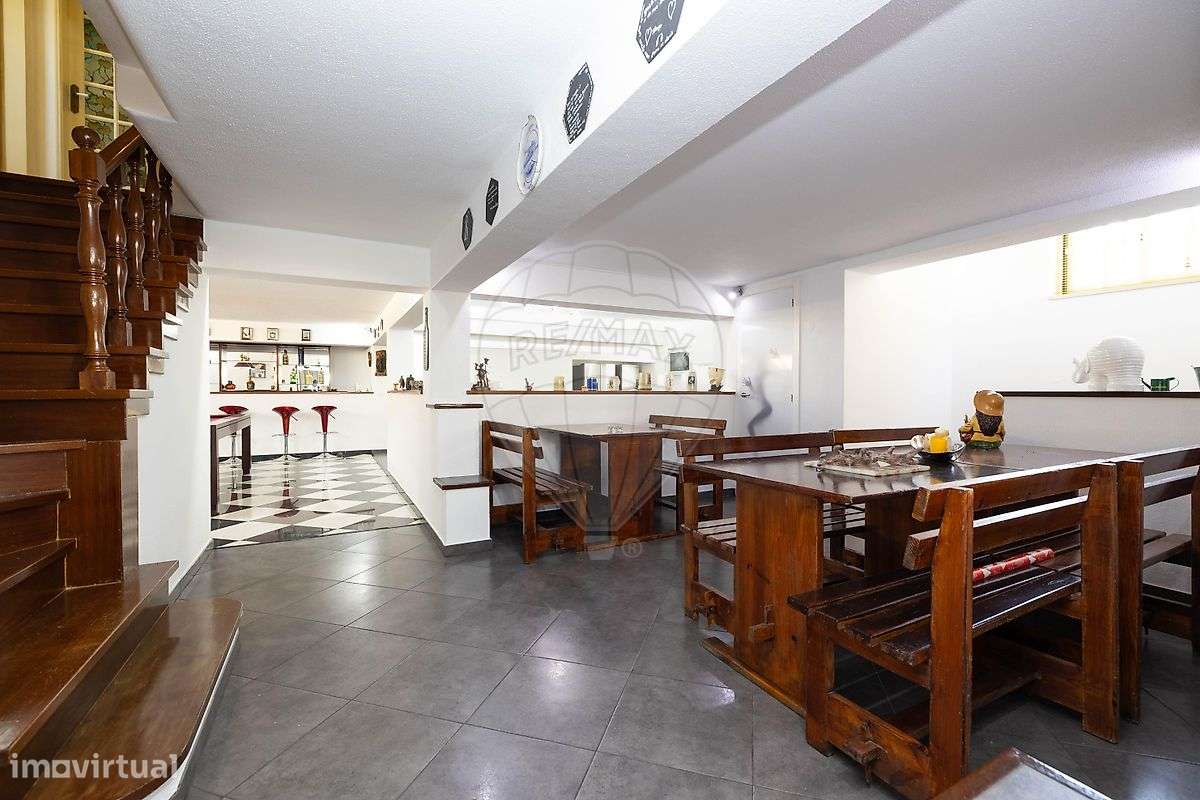 Moradia T4 para venda-25