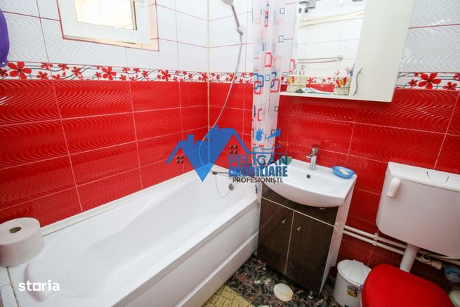 Vest , 3 camere, renovat, centrala proprie-5