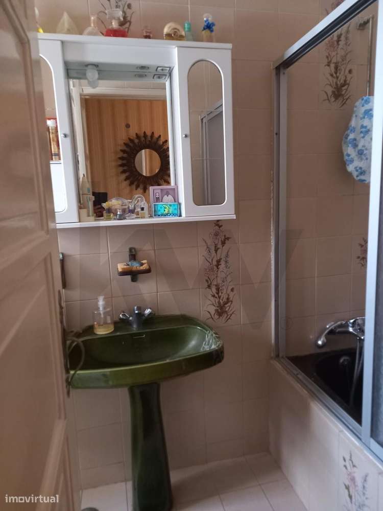 APARTAMENTO T2 - CENTRO QUELUZ-12