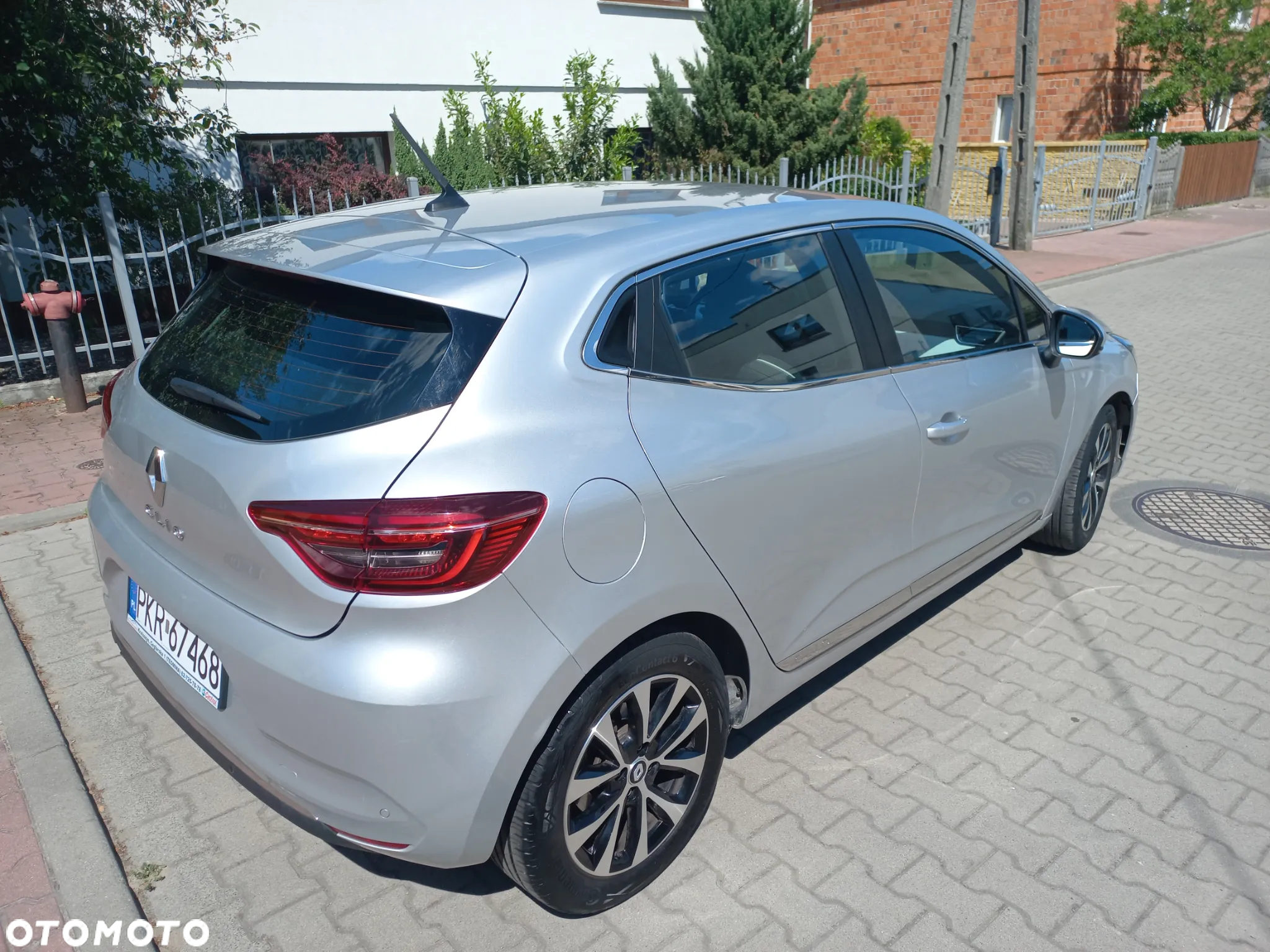 Renault Clio TCe 100 INTENS - 18