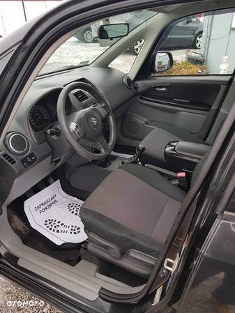 Suzuki SX4 1.9 DDiS 4WD GS / Premium - 11