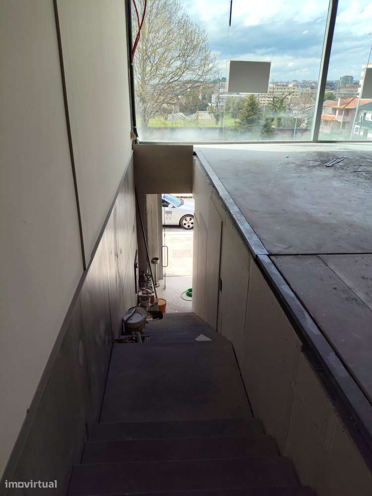 Espaço ideal para serviços, em excelente localização. - Grande imagem: 3/12